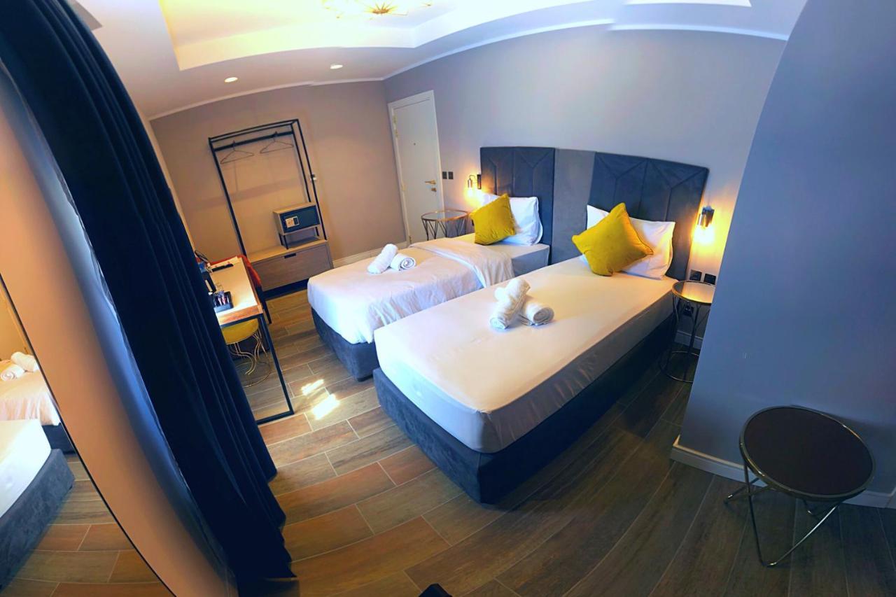 Cinematique Hotel Mosta Buitenkant foto