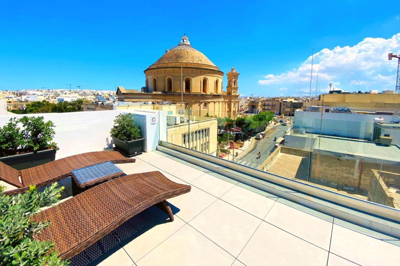 Cinematique Hotel Mosta Buitenkant foto